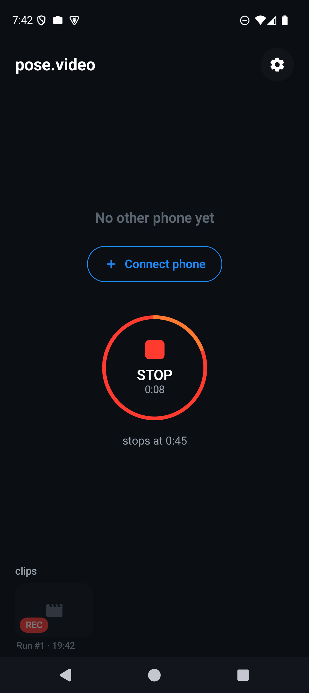 pose.video app page while recording, with red REC indicator